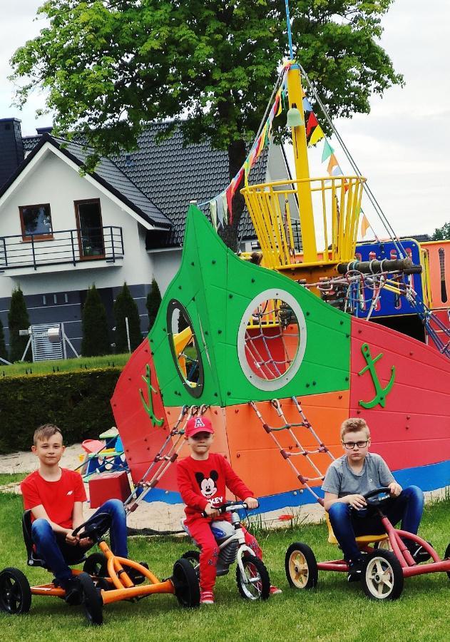 Domki Jolka Łeba Exteriör bild